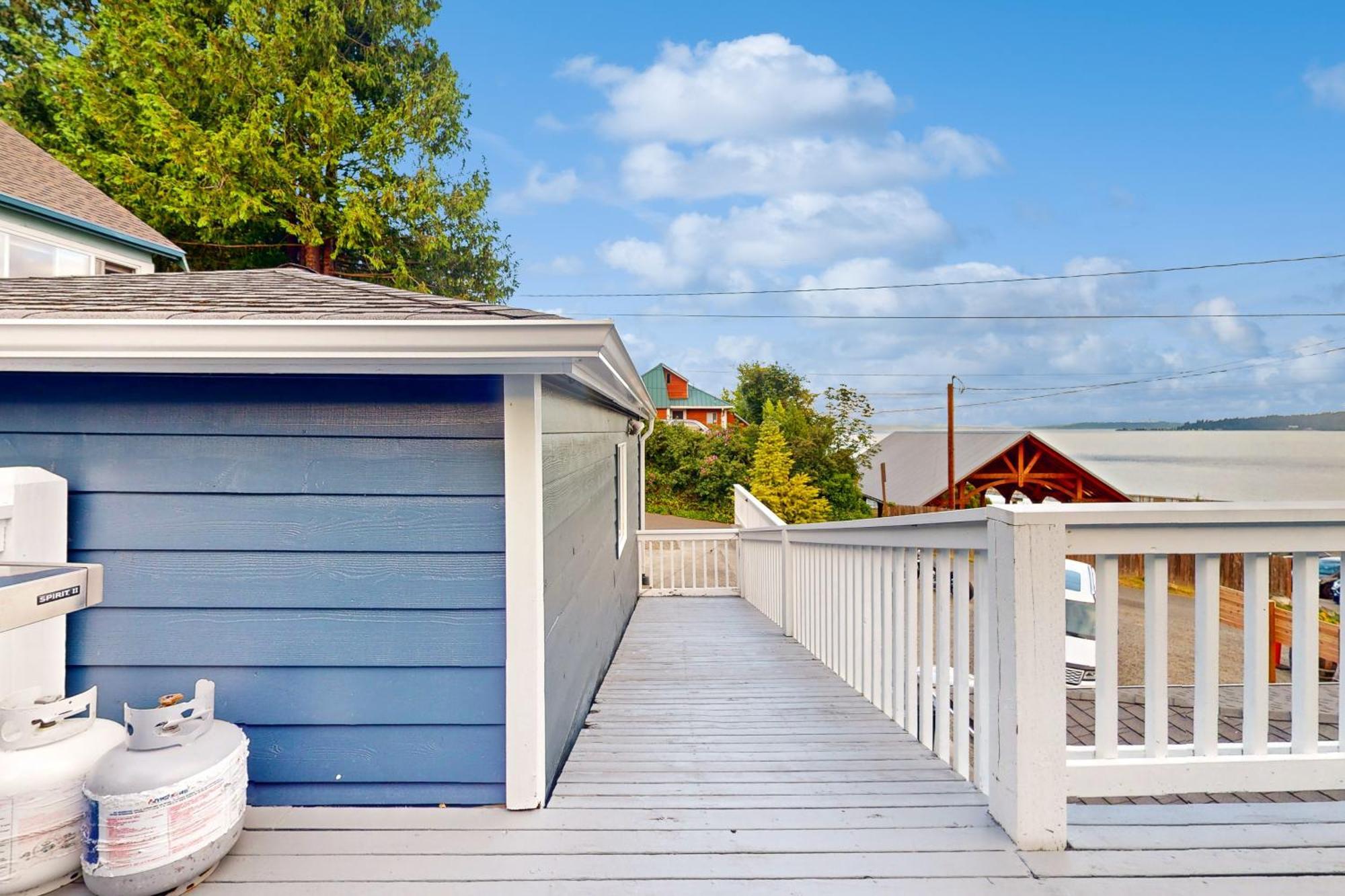 Апартаменты Tides Out Loft Suquamish Экстерьер фото